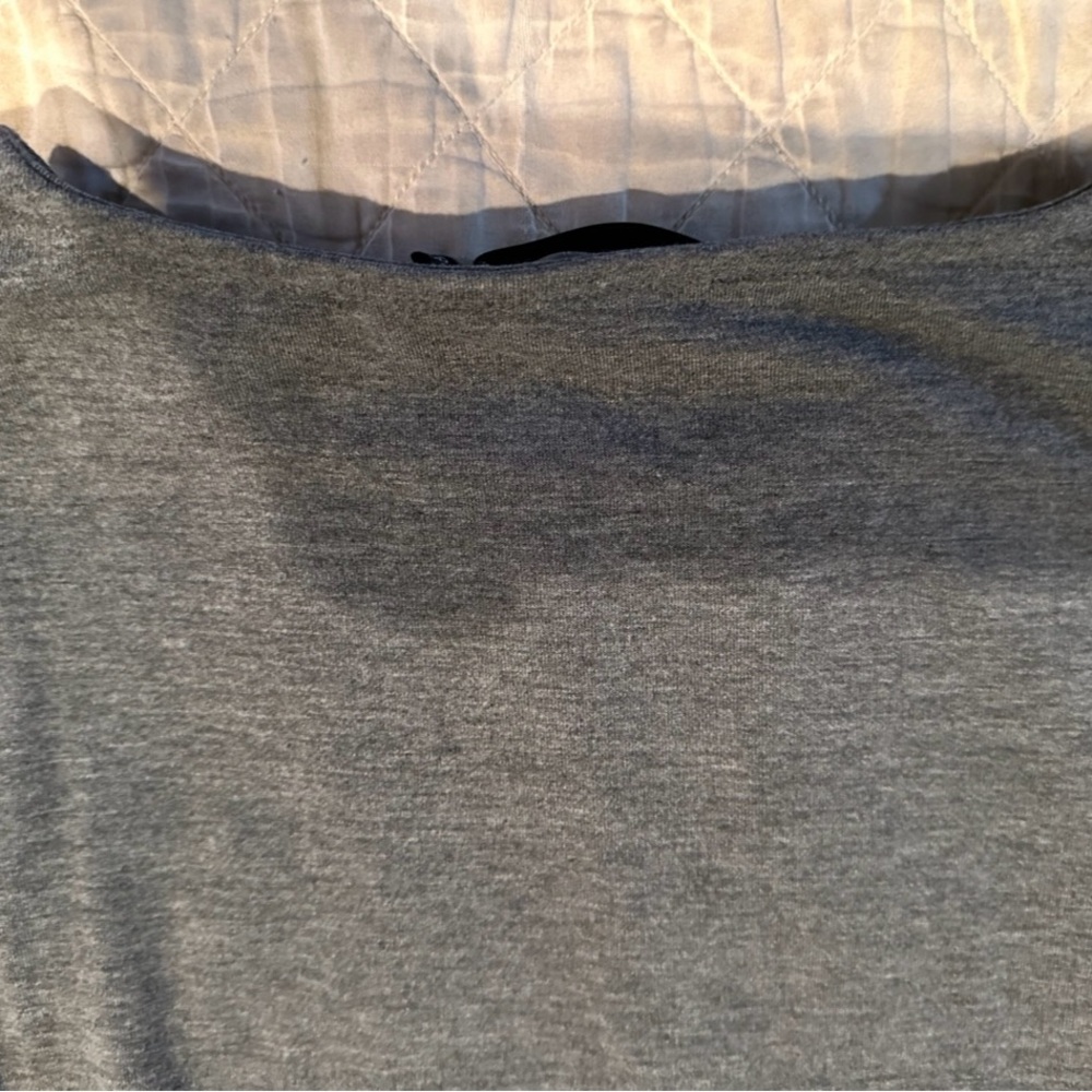 Doe & Rae women’s Charcoal/Gray Long Sleeve Blouse- size- large!New,Never worn - Picture 9 of 11